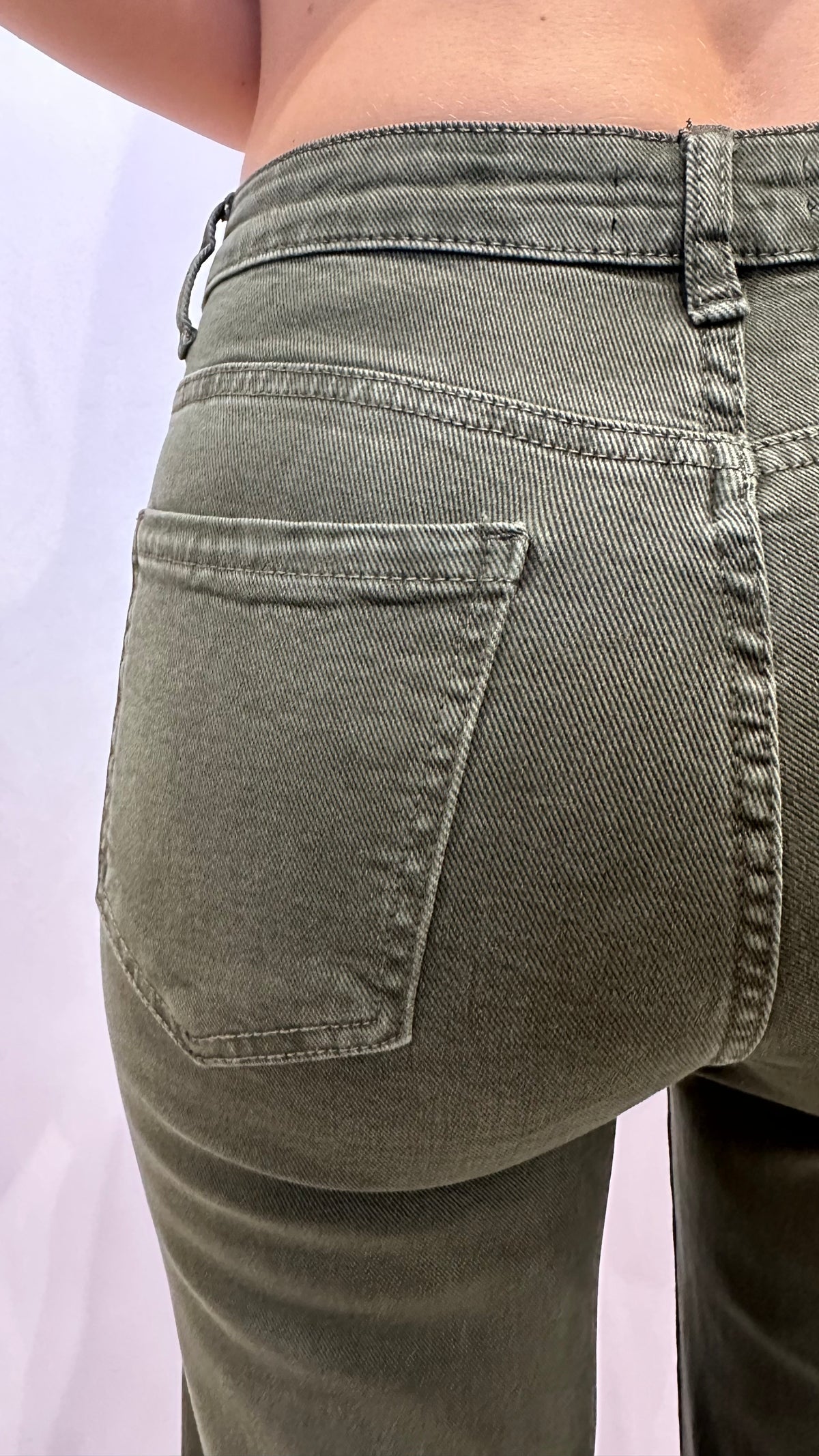 JEANS OLIVE