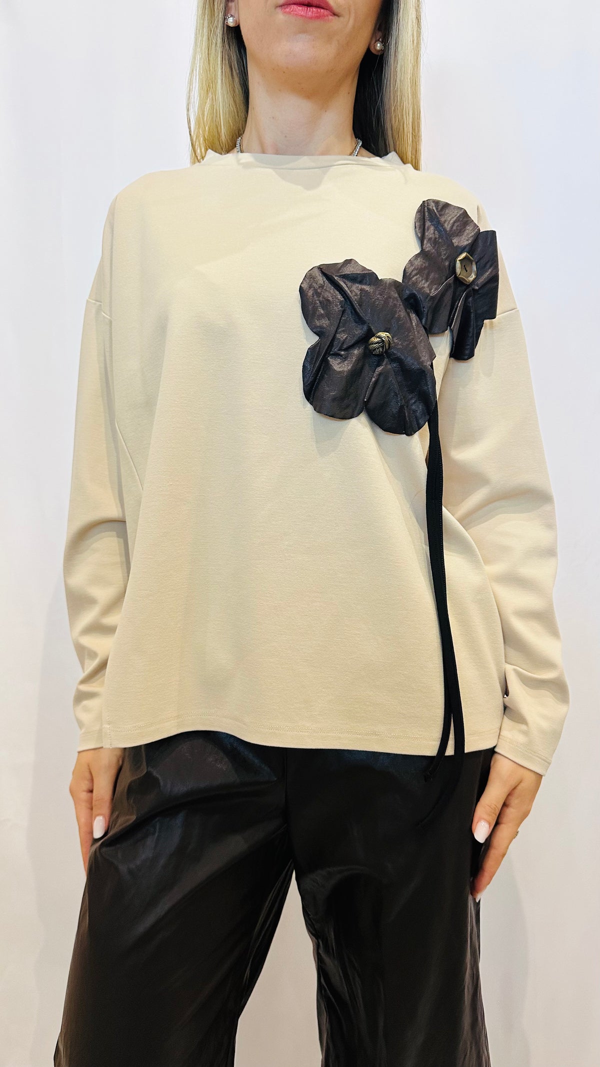 MAGLIA PETALIA CON FIORI 3D