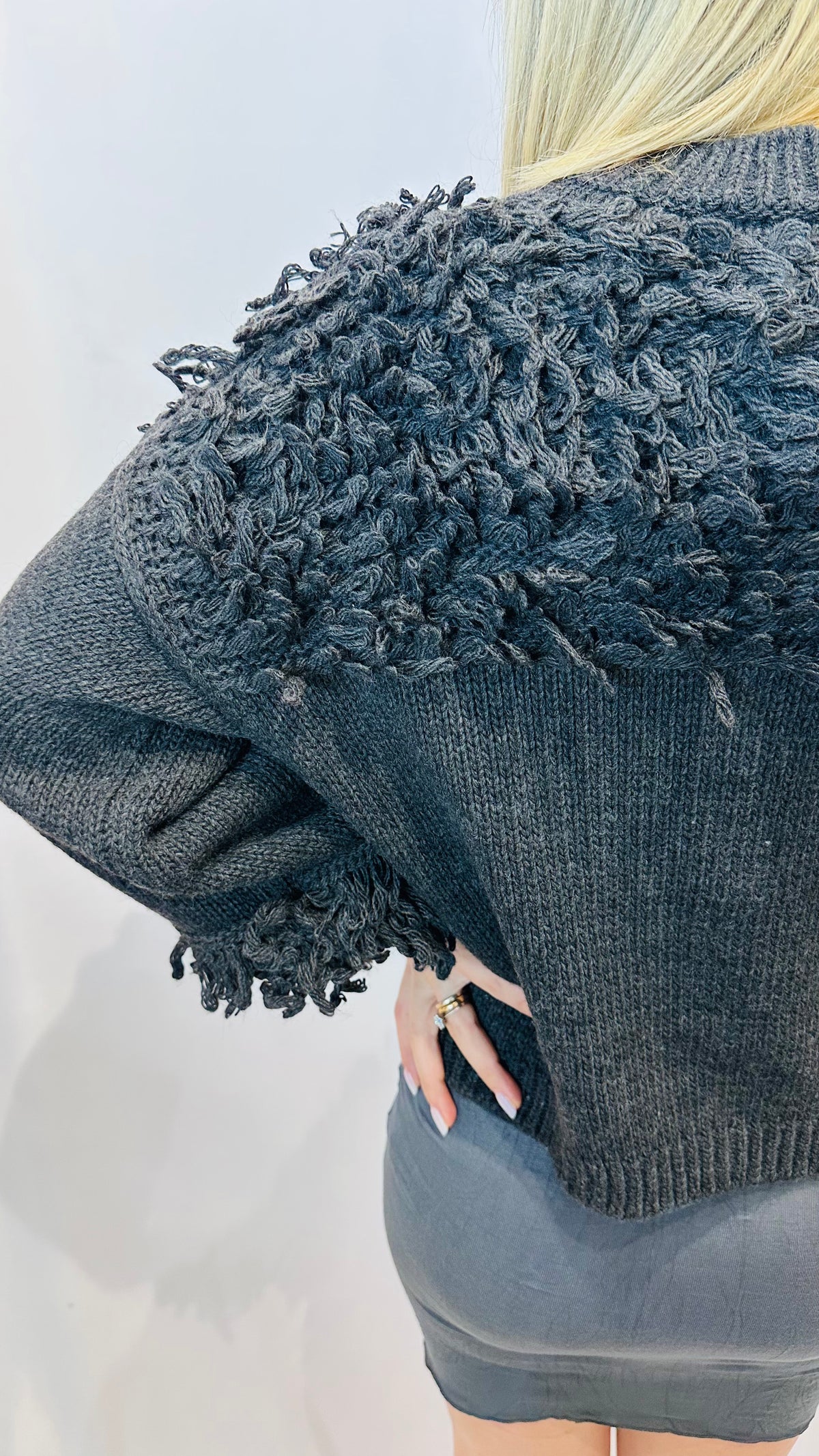 CARDIGAN FRINGE CHIC